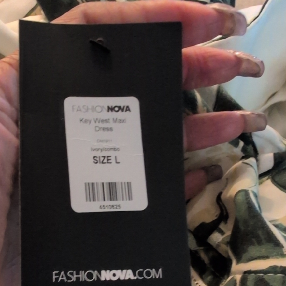 Fashion Nova White Tropical Maxi Dress with Green Leaf Bodice - Picture 3 of 4